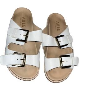 Able Whitney buckle white leather slip on sandals slides size 6